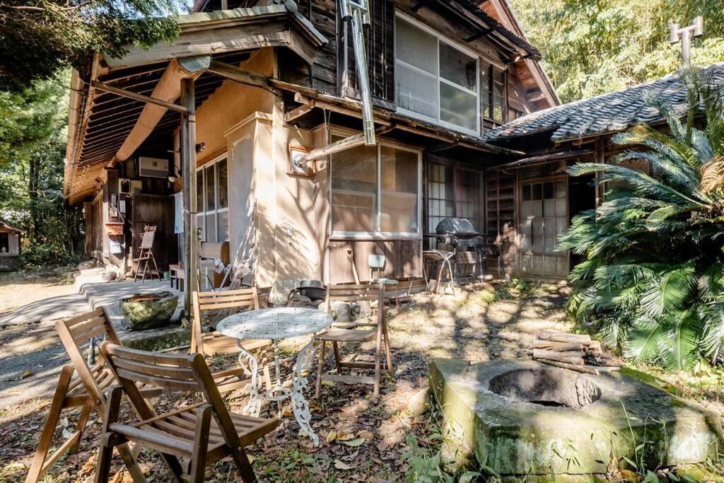 Kannami ゲストハウス+カフェわ　１日１組限定！ 築１００年の農家の古民家で宿泊体験、薪でお風呂沸かせます。焚き火もできます。 מראה חיצוני תמונה